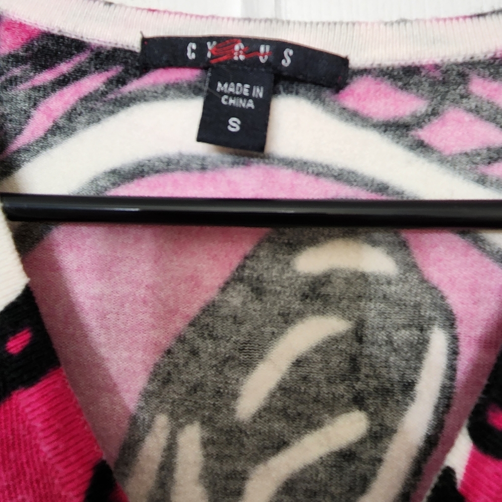 Cyrus Sweaters - Picture 4 of 4